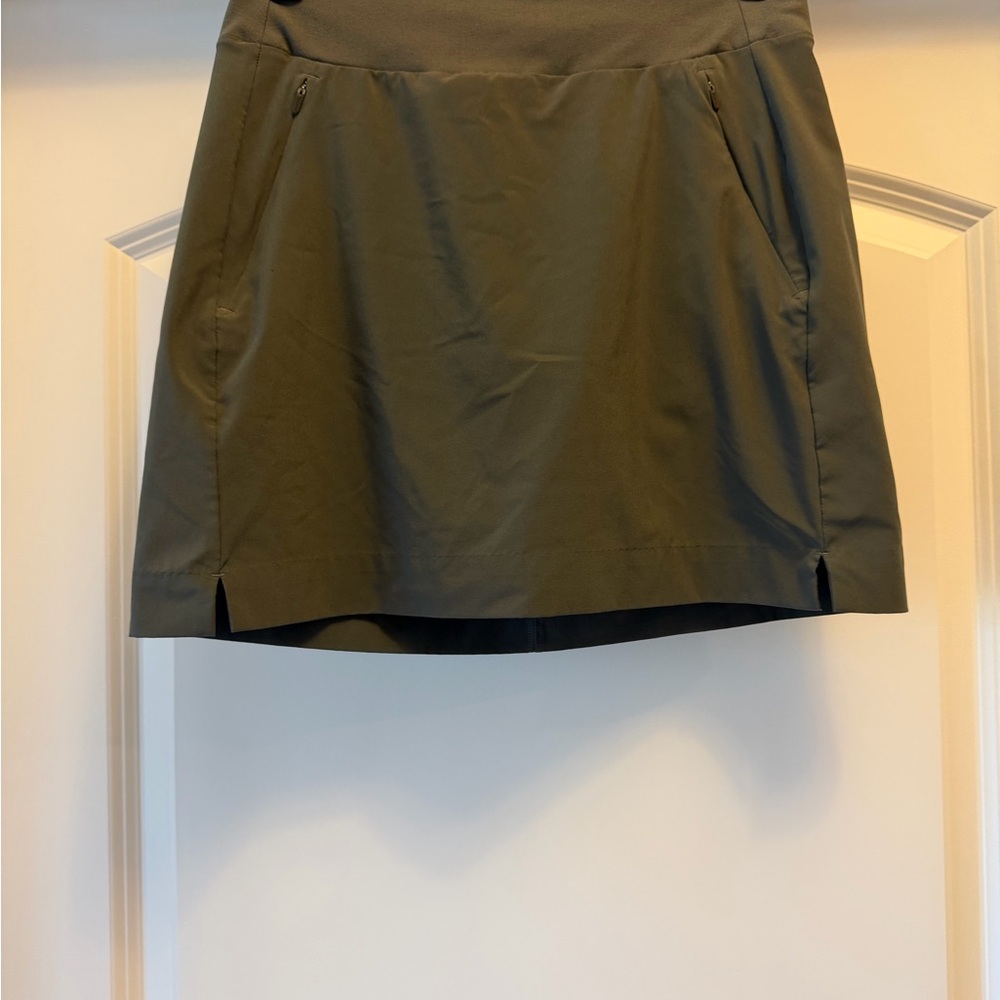 Athleta Soho Skort Mountain Olive Size 0 Tennis Golf Stretch Performance EUC